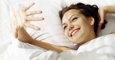 目覚めの良い女性